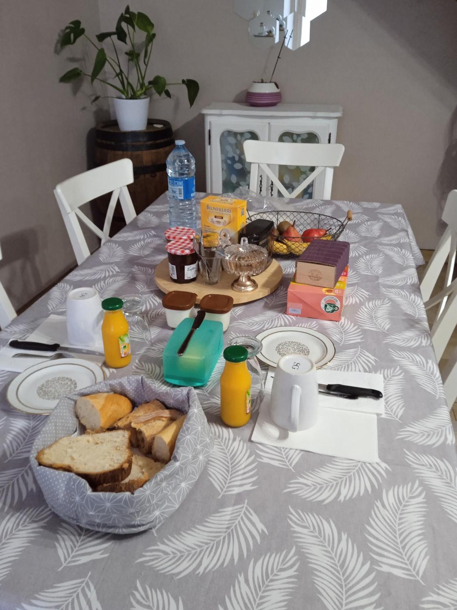 Ty Samy Et Seb Bed & Breakfast Mauron Exterior photo